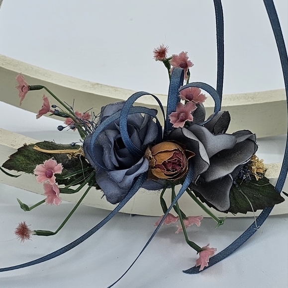 Vintage Shabby Chic Hand Carved White Mini Wooden Rocking Horse - Picture 4 of 8